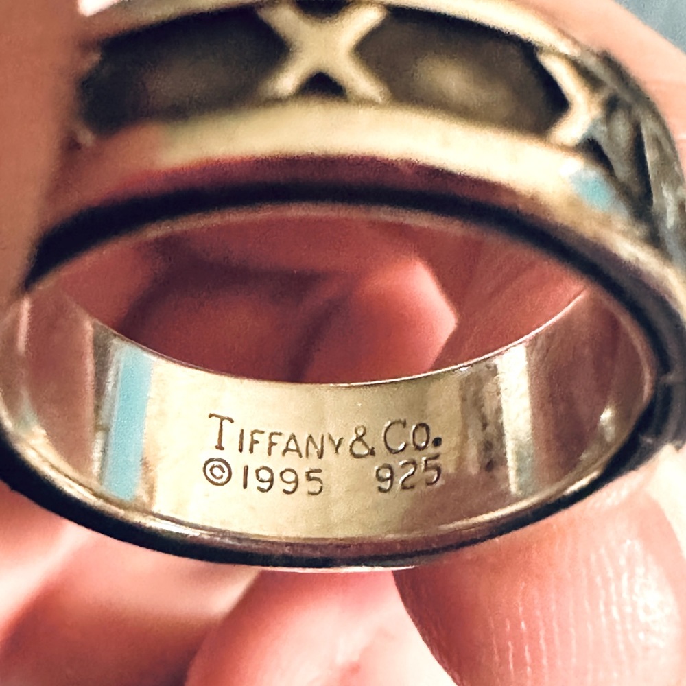 Tiffany & Co Atlas ring